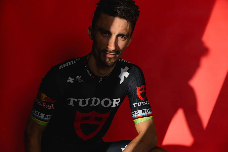 Tour des Flandres 2025 : Alaphilippe Jette l'Éponge - Découvrez Pourquoi