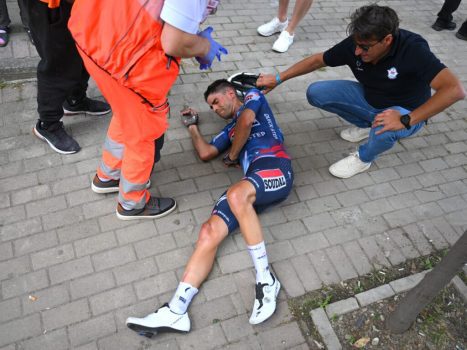 Découvrez Pourquoi Ces Stars du Cyclisme Ont Abandonné le Giro 2025