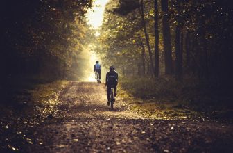 Cyclisme d'endurance — comment nous dosons gels, sels et électrolytes