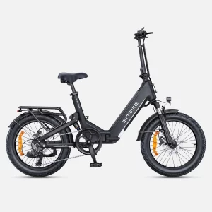 ENGWE L20 3.0 Boost - velo electrique pliant tout suspendu en situation de test