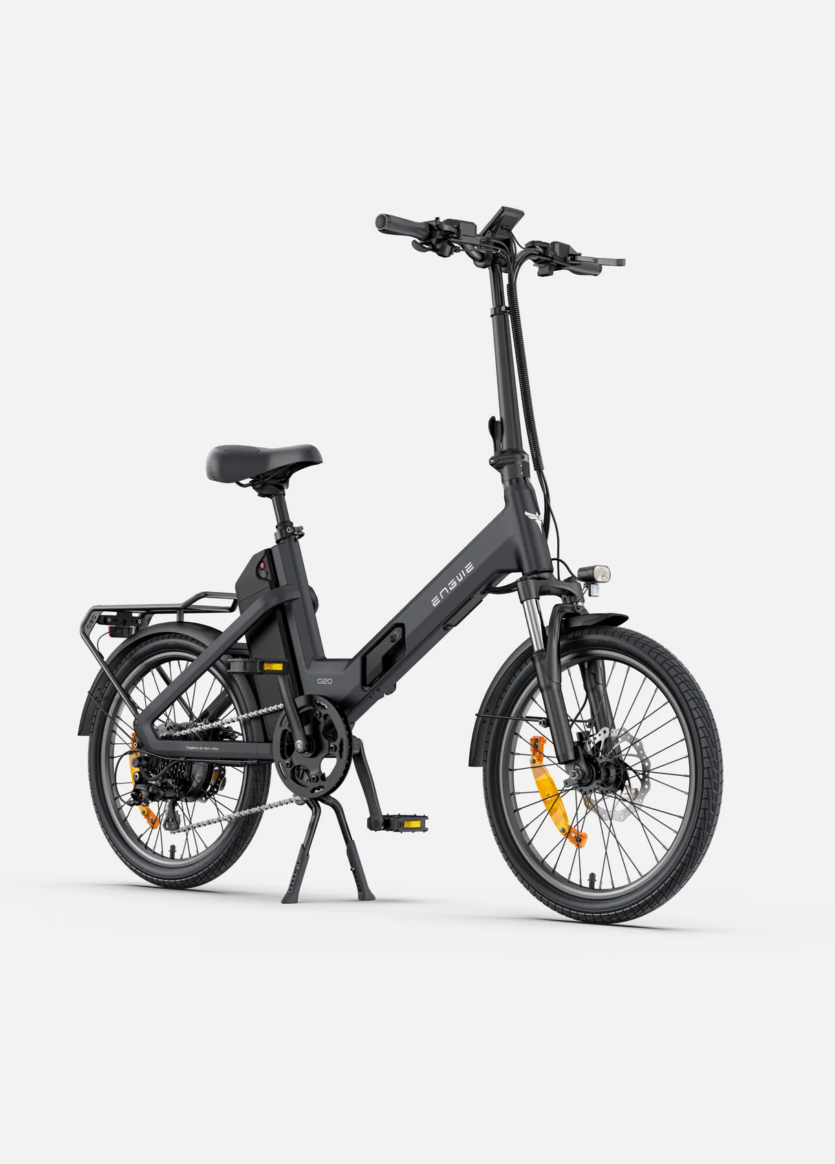 ENGWE O20 Boost - ecran LCD couleur et transmission Shimano en situation de test