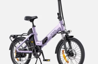 ENGWE O20 Pro - velo electrique pliant urbain de profil en situation de test