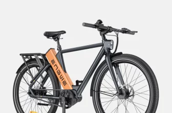 ENGWE P275 Pro - velo electrique urbain de profil en situation de test