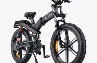 ENGWE X26 - fat bike electrique pliant tout-terrain en situation de test