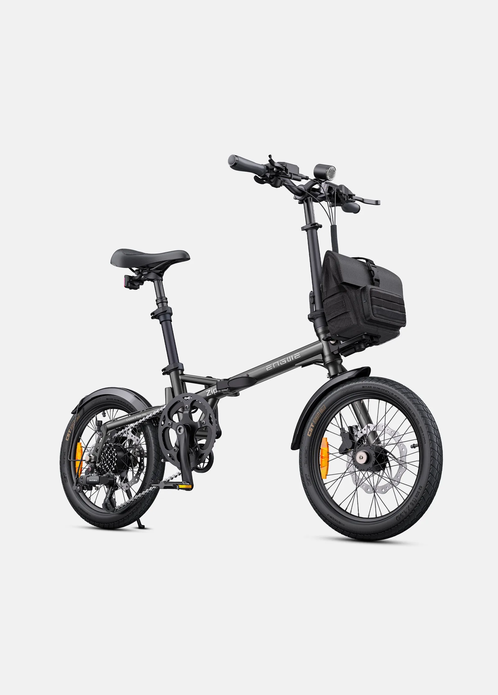 ENGWE Zip - velo plie au format valise cabine en situation de test