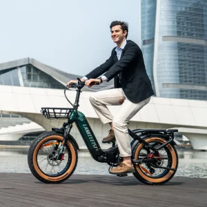 Lankeleisi GOLF-X - fat bike electrique pliant en ville en situation de test