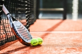 Comment progresser au padel : routine d&rsquo;entraînement maison en 6